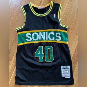 Vintage Original Sonics Kemp fan jersey. No wear and tear.